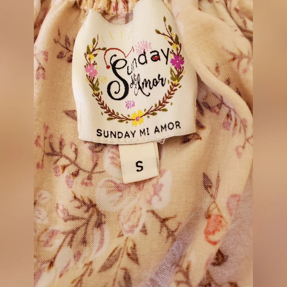 NWT Sunday Mi Amor Floral Open Back  Cutout Detail Dress - Picture 2 of 16